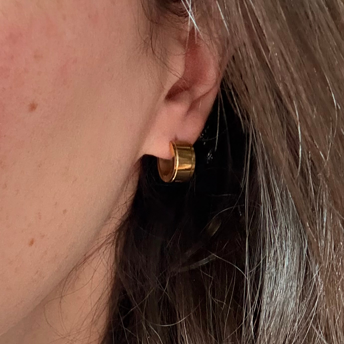 Mira Huggie Earrings