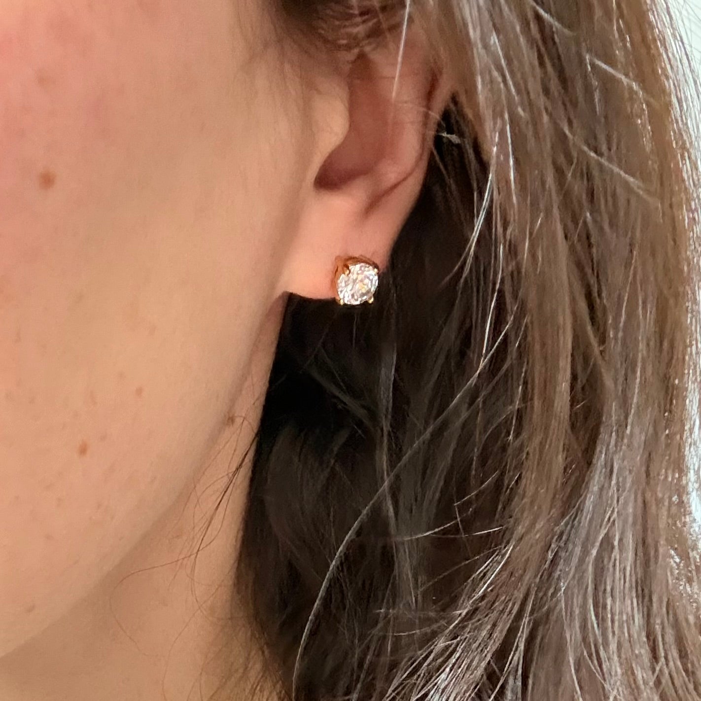 Oria Zirconia Stud Earring